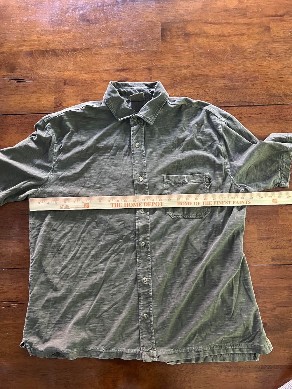 Mens Woolrich Short Sleeve Button Up Shirt, Size XL